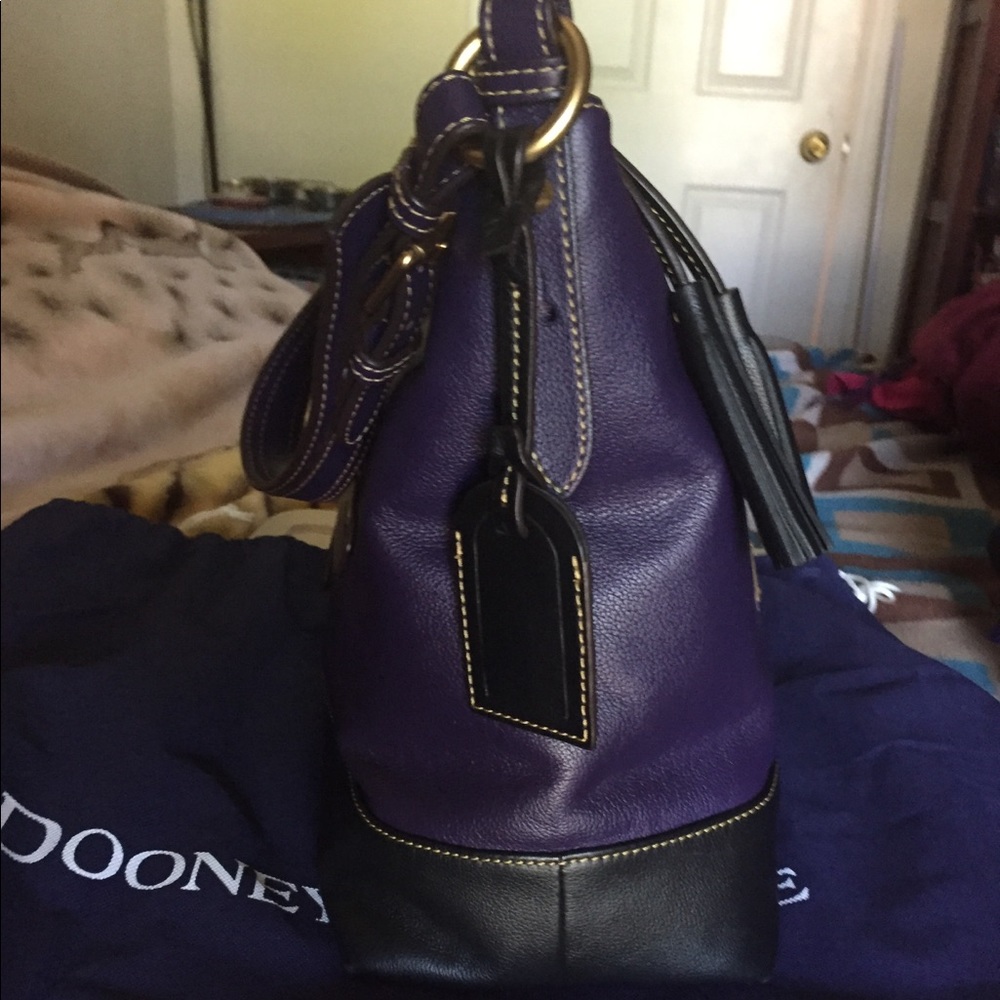 ***SOLD*** Dooney & Bourke Sophie Hobo - Picture 7 of 8
